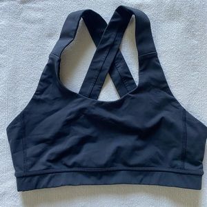 Black cross back lululemon sports bra 10